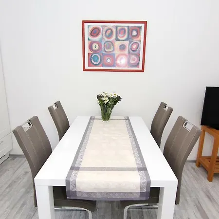 Buki Apartman * سبليت